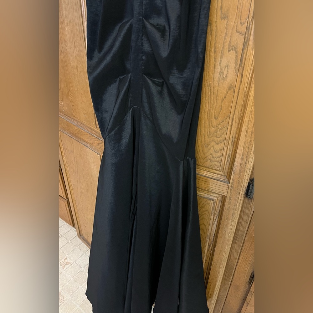 Windsor Fishtail Ruched Black Maxi Dress Gown - Picture 6 of 10